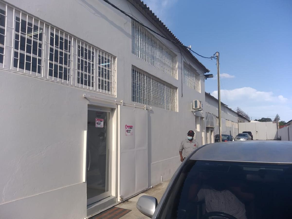 Armazém Premium com 3 Quartos na Av. Angola, Malhangalene – Oportunidade Única