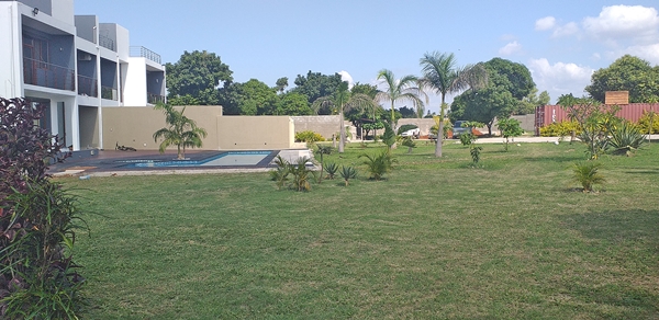 Vende-se uma vivenda T5 no condominio na Matola por apenas 30.000.000.00
