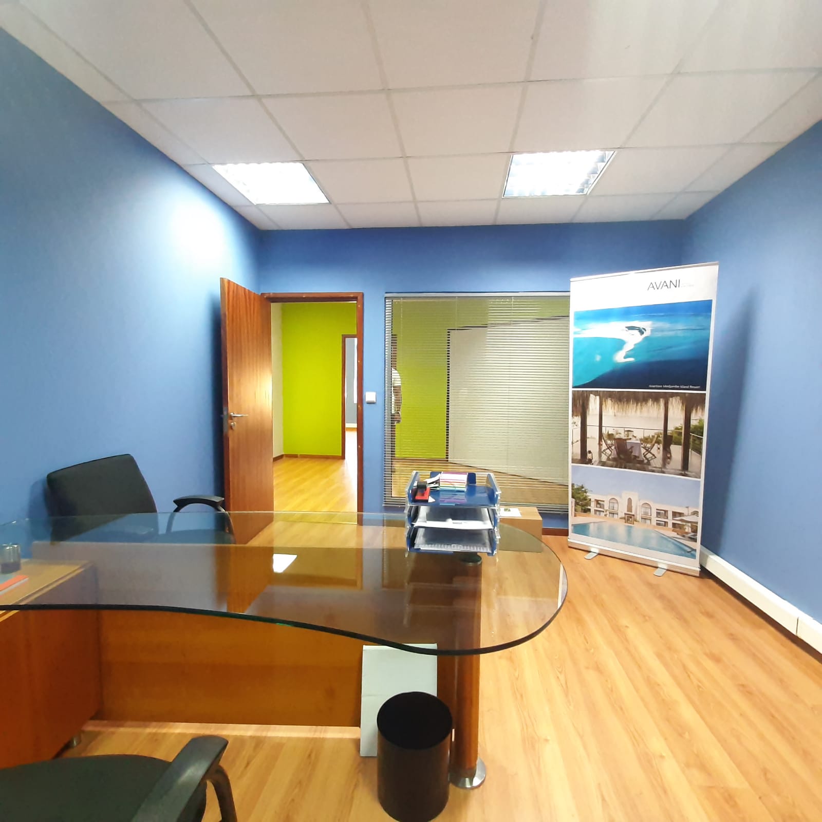 Vende-se Escritórios no  Edificio Jat 6 apenas 450.000.00 USD