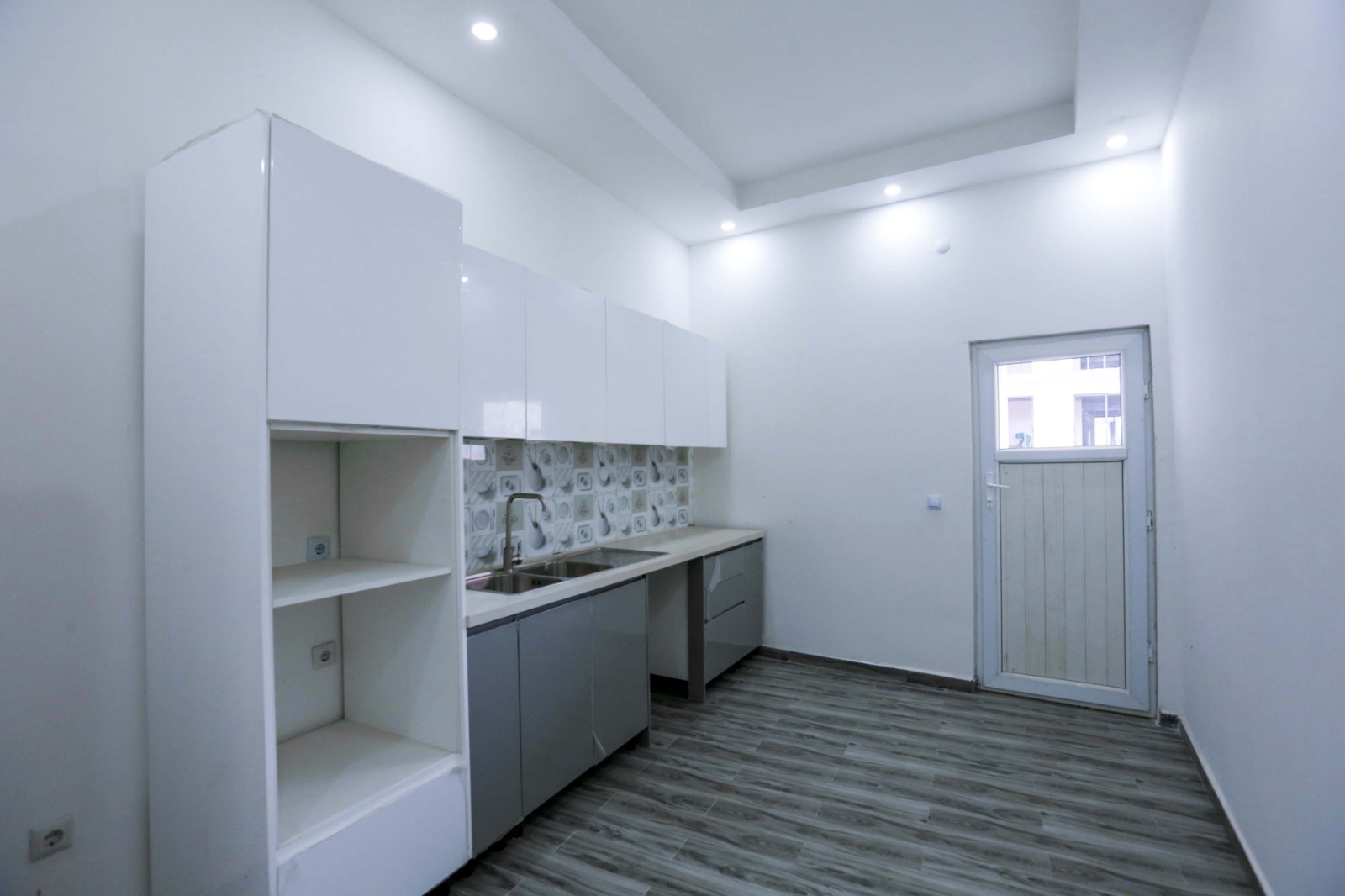 Apartamento T3 No Maxaquene Residence Por 16.320.000.00