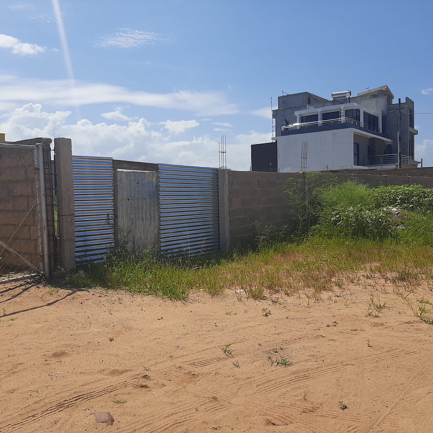 TRASPASSE DE TERRENO EM MAPULENE COM PARCELA 30*30 POR APENAS 4.500.000.00