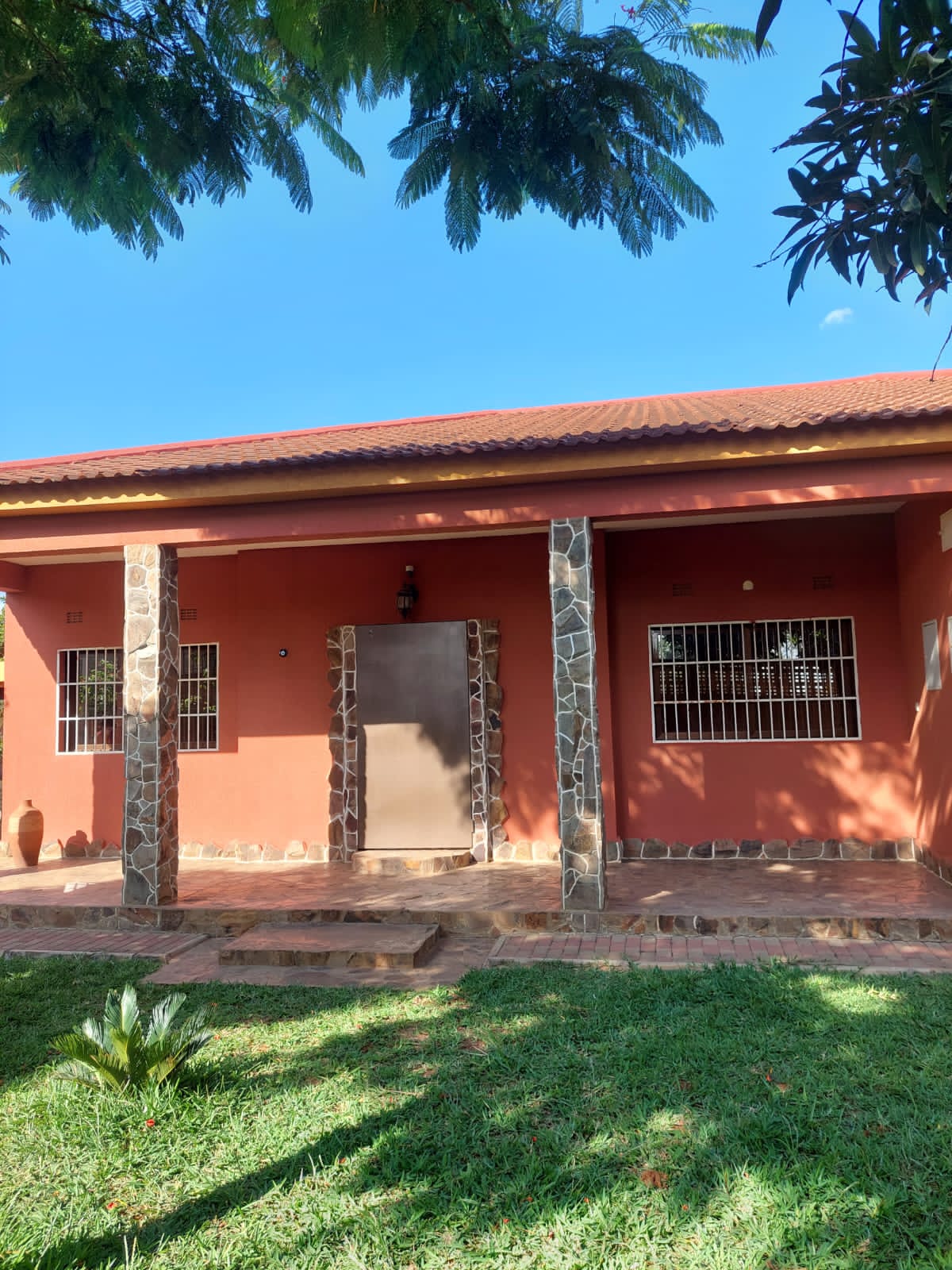 Vivenda em Beluluane por 7.000.000