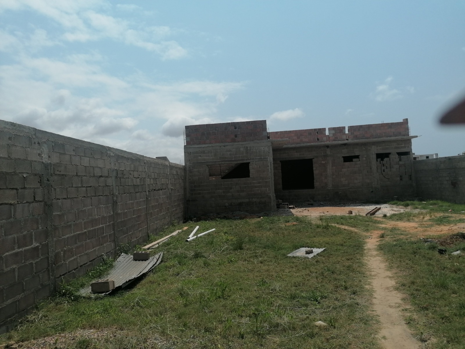 Trespasse de Terreno em Chiango Com Parcela 15*30 por 1.450.000.00