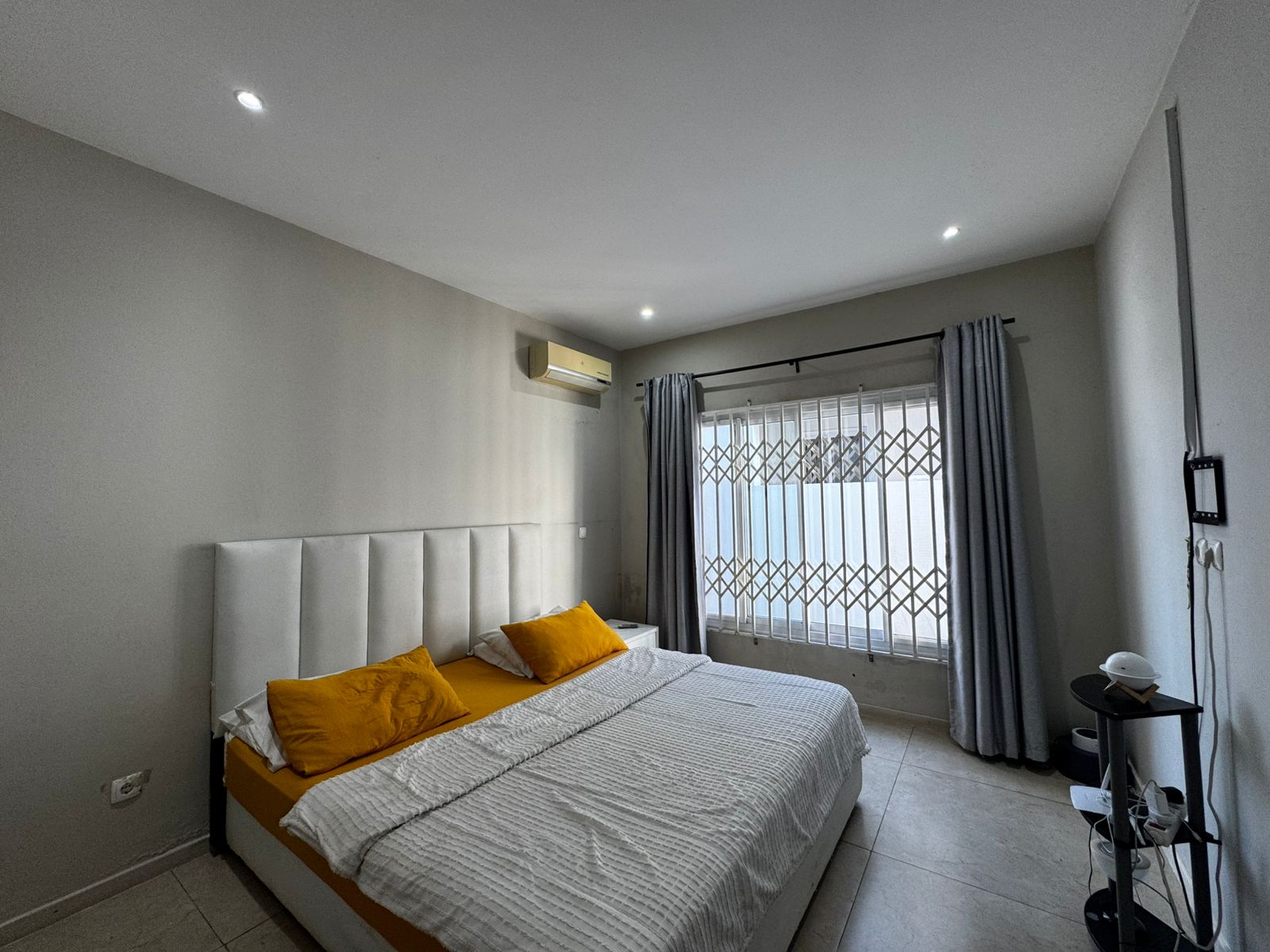 Vende-se Edificio Composto apartamentos T3 em mapulene