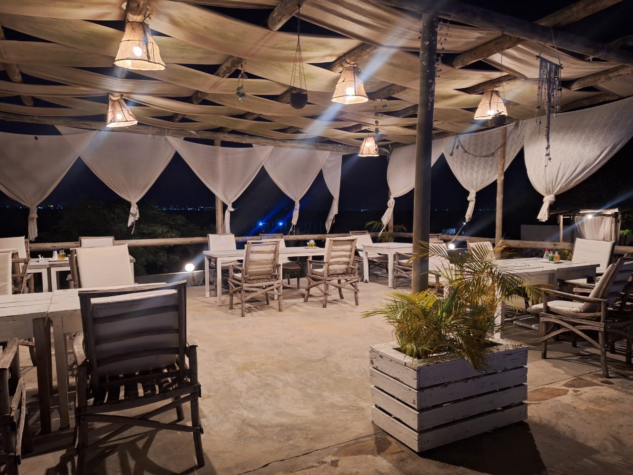 Vende-se lodge na Praia da Macaneta 3000 m2 por apenas 21.500.000.00