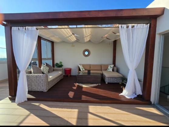 Vende-se Apartamento Penthouse Duplex t5 no condomínio golf Residence por apenas 65.000.000.00