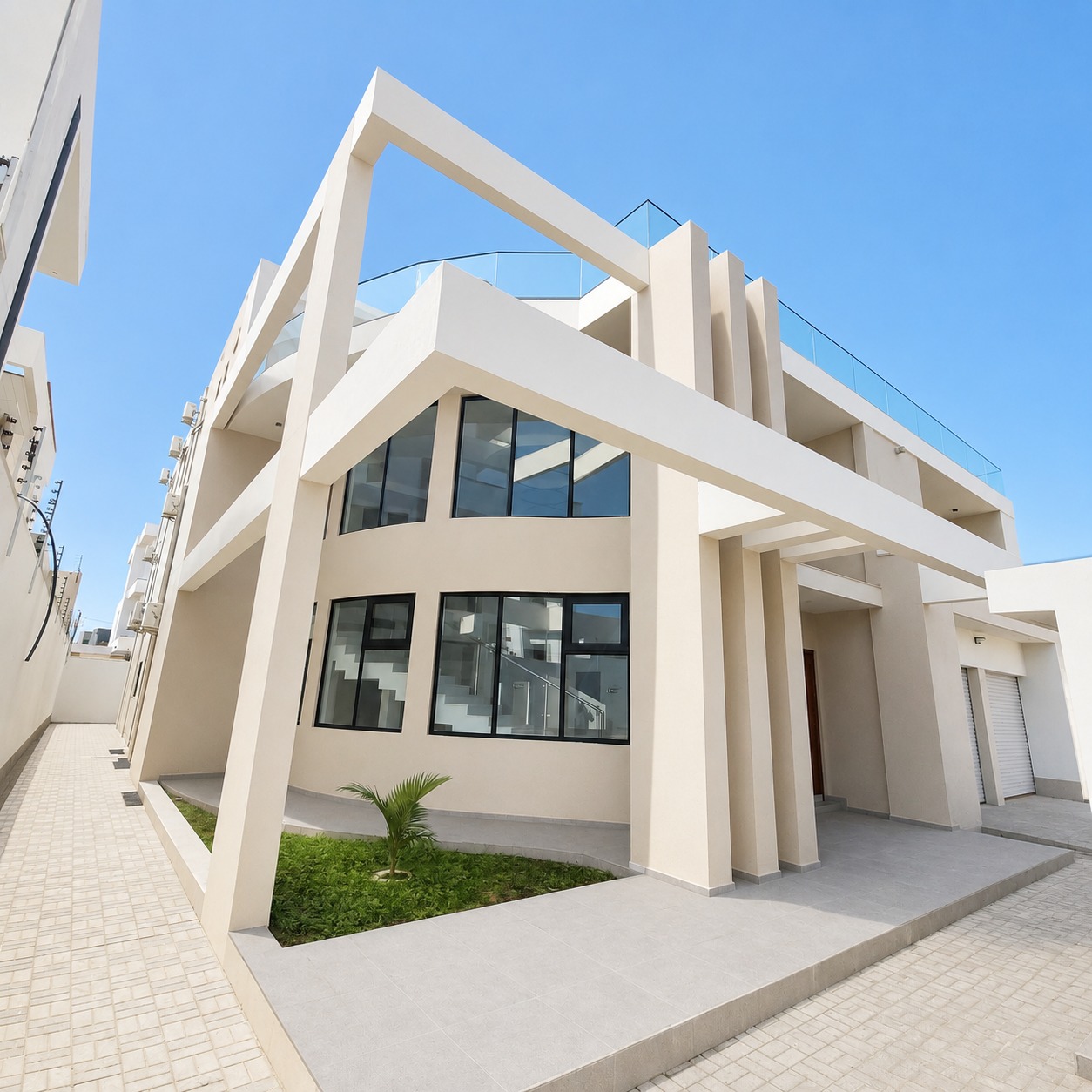 VENDE-SE MORADIA T11 NO BAIRRO TRIUNFO NOVO
